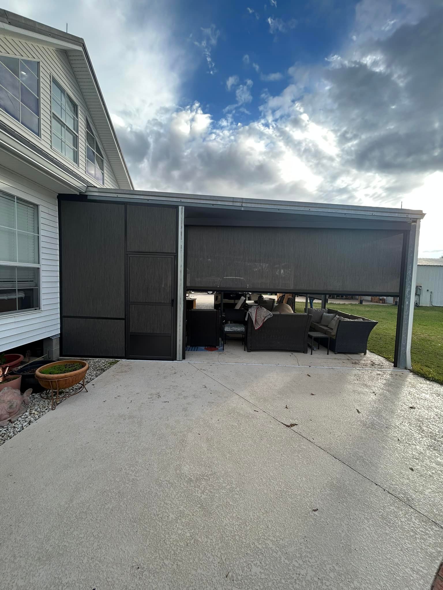 Retractable screens in Shreveport, LA and surrounding areas in Louisiana